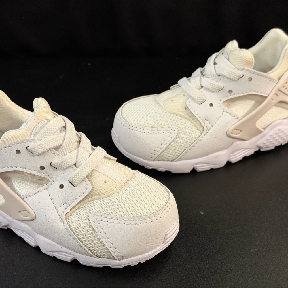 Nike Huarache Kids White Sneakers
